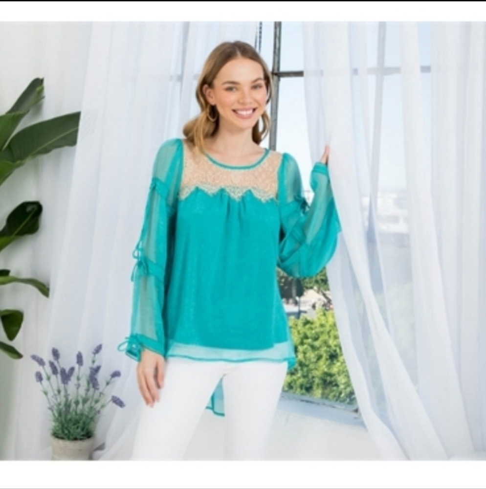 Lace Detailed Blouse